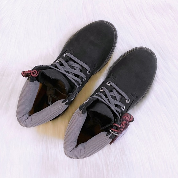 Timberland Women’s Premium 6 Inch Waterproof Black Boots - Picture 3 of 8